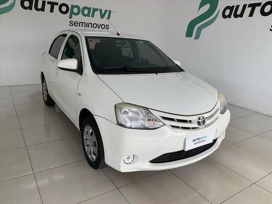 TOYOTA ETIOS 1.3 X 16V FLEX 4P MANUAL TOYOTA ETIOS 1.3 X 16V FLEX 4P MANUAL